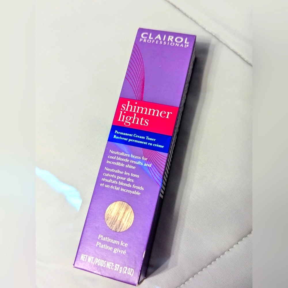 Shimmer lights platinum ice blonde hair dye